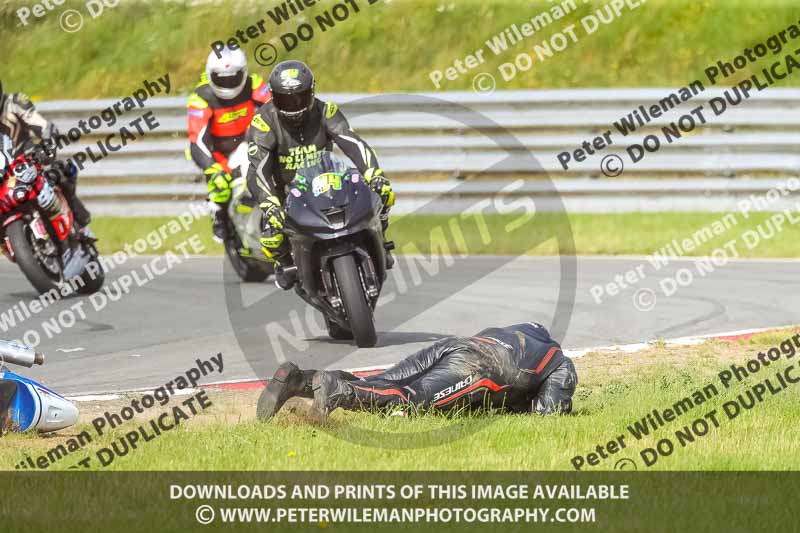 enduro digital images;event digital images;eventdigitalimages;no limits trackdays;peter wileman photography;racing digital images;snetterton;snetterton no limits trackday;snetterton photographs;snetterton trackday photographs;trackday digital images;trackday photos